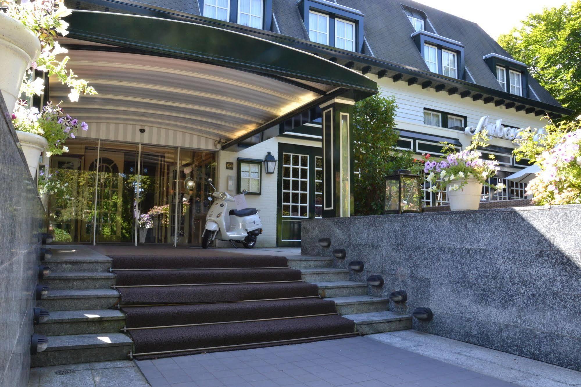 Fletcher Hotel Auberge De Kieviet Wassenaar Esterno foto