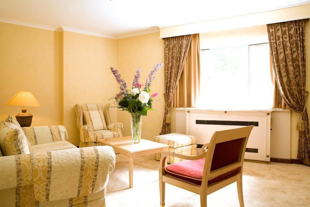 Fletcher Hotel Auberge De Kieviet Wassenaar Esterno foto
